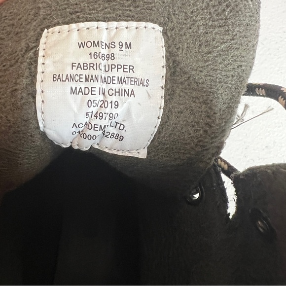 Austin Trading Co. Gray Faux Suede Ankle Boots Lace Up Rubber Sole Women Size 9M - Picture 12 of 13